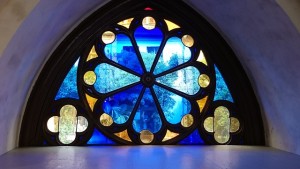stained-glass-1148892_640
